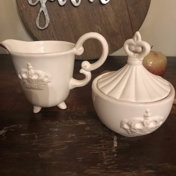 Blue Sky Other - ▪️Shabby Chic Creamer & Sugar Bowl
